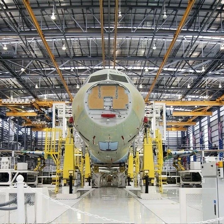 空客庆祝A380产线改产A320