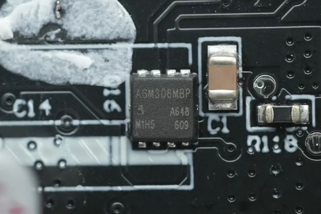 拆解报告:thinkplus方胖子灵迅伸缩线190W大功率移动电源图38