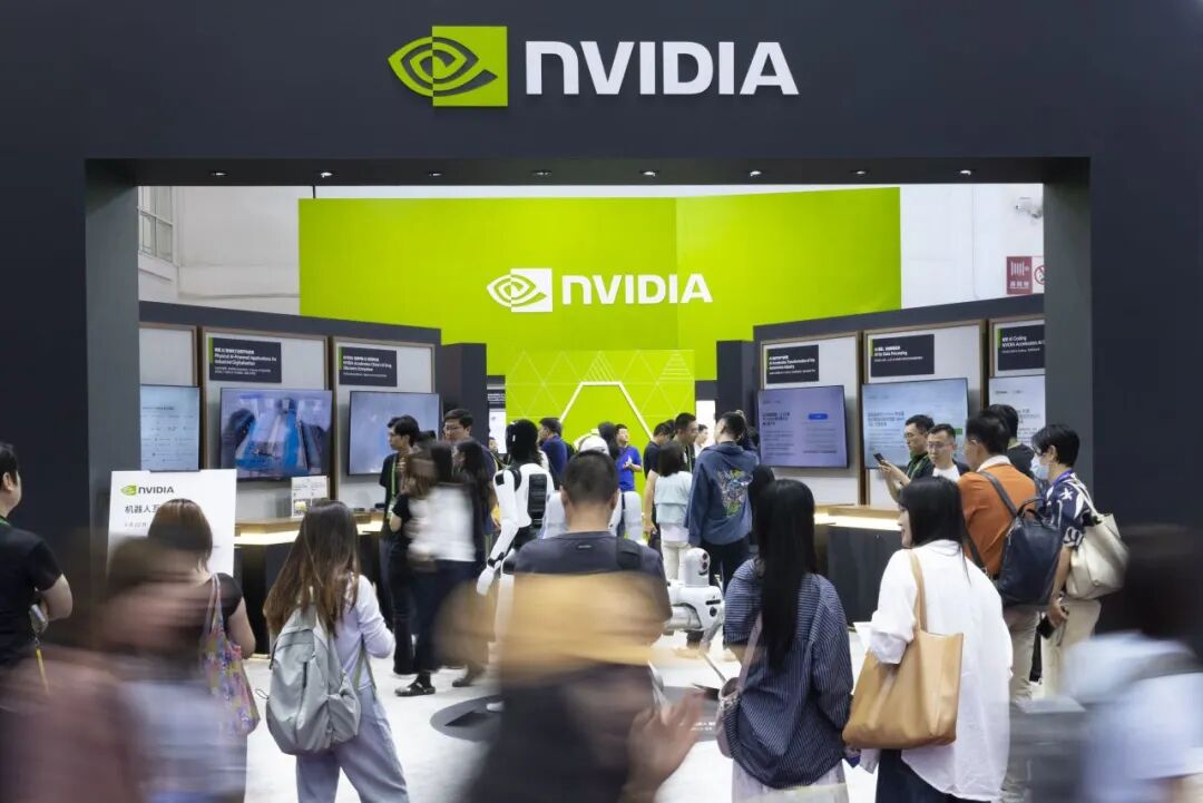 链博会上，NVIDIA 把展台做成了AI 的 “五层蛋糕”图3