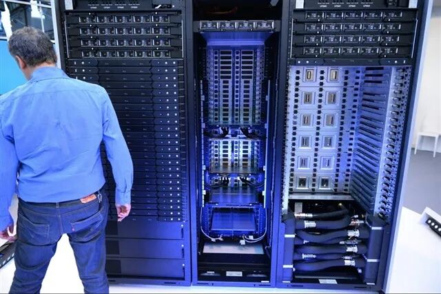 Cerebras押注高速AI推理,数据中心扩容竞速至2027年图2