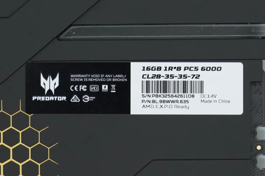 拆解报告:宏碁掠夺者Hermes DDR5 6000 C28 16GB*2内存套条图11