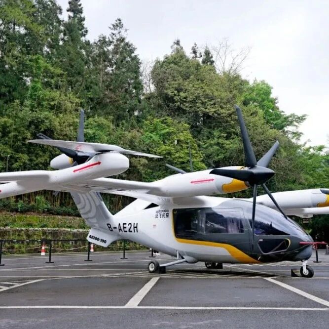 航空新物种！从“修飞机的”到规则制定者，揭秘沃飞长空“飞机医生”