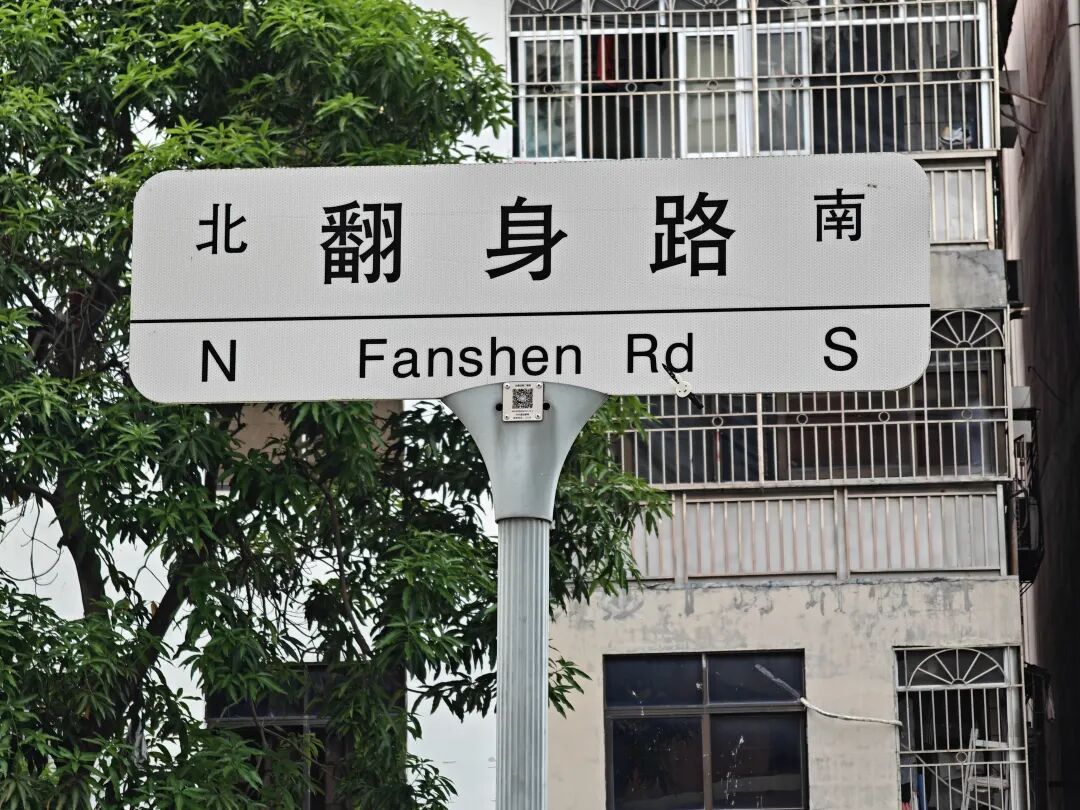 免费AI志愿工具卷起来了，元宝高考通带专家来到线下图1