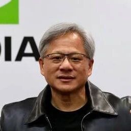黄仁勋股东大会发声