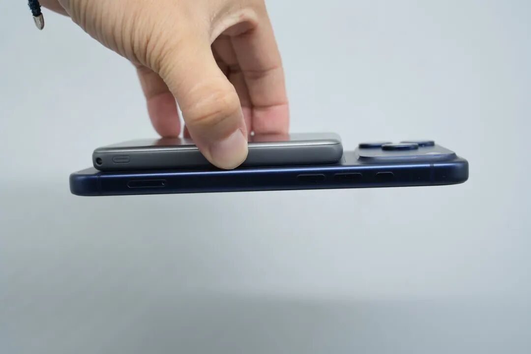 拆解报告：inno3C 20W磁吸无线充移动电源图23