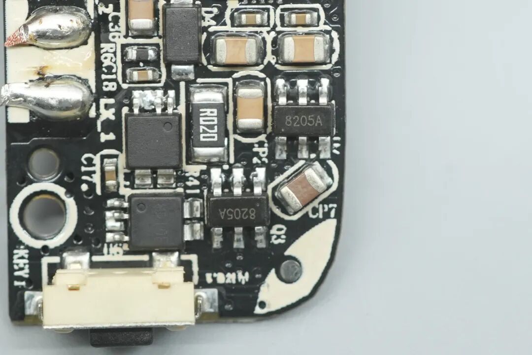 拆解报告：inno3C 20W磁吸无线充移动电源图43