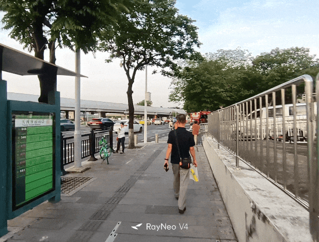 戴了几天雷鸟V4我发现，AI眼镜真正的短板不再是硬件，而是AI图10