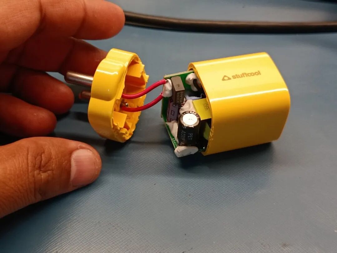 印度阿三造的20W USB-PD充电头，不走寻常路....图1