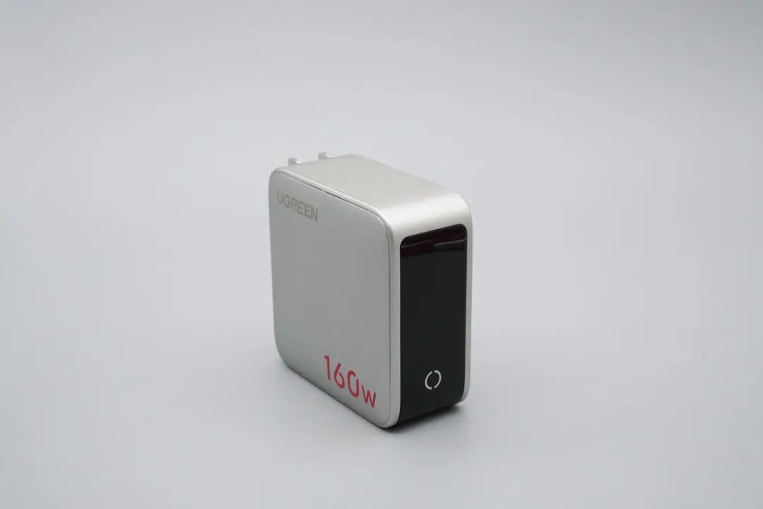 拆解报告：绿联160W速显充4C1A氮化镓充电器图10