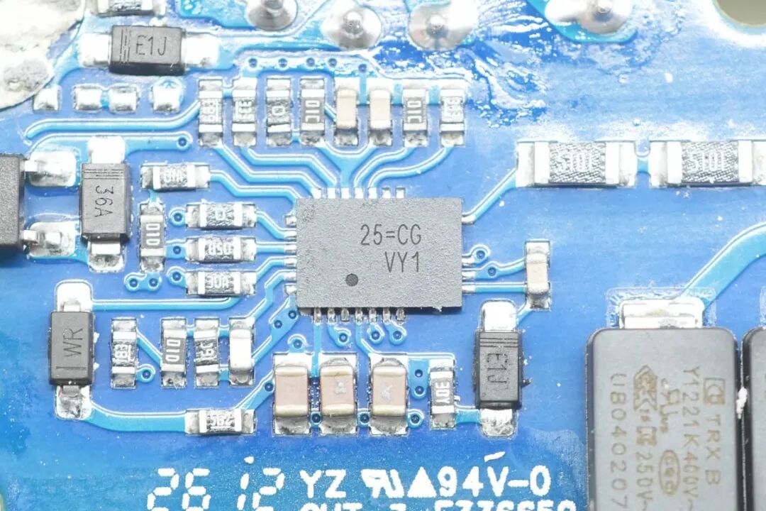 拆解报告：绿联160W速显充4C1A氮化镓充电器图70