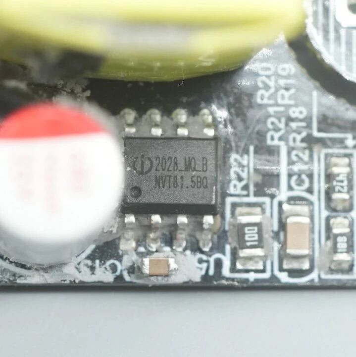 英集芯集成100V/10mΩ MOS 的同步整流芯片 IP2028_MQ