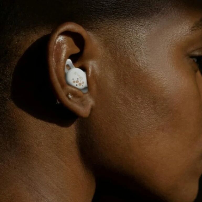 比 AirPods 贵三倍的「睡眠耳机」，可能是最有用的 AI 硬件