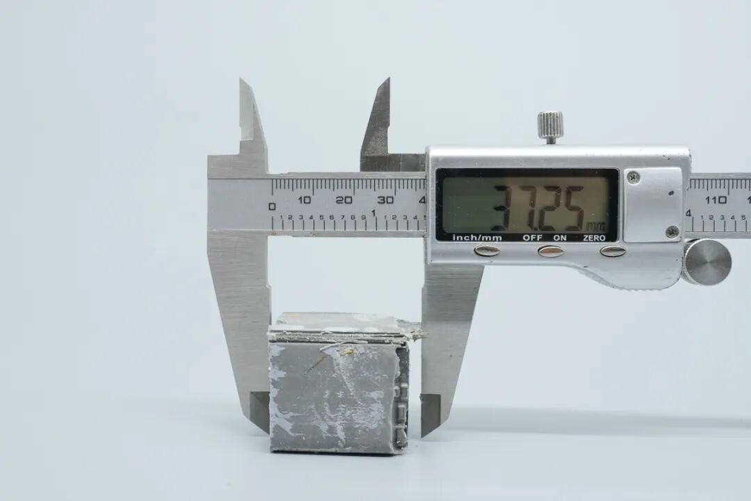 拆解报告:WEKOMEWP 45W 氮化镓充电器图25