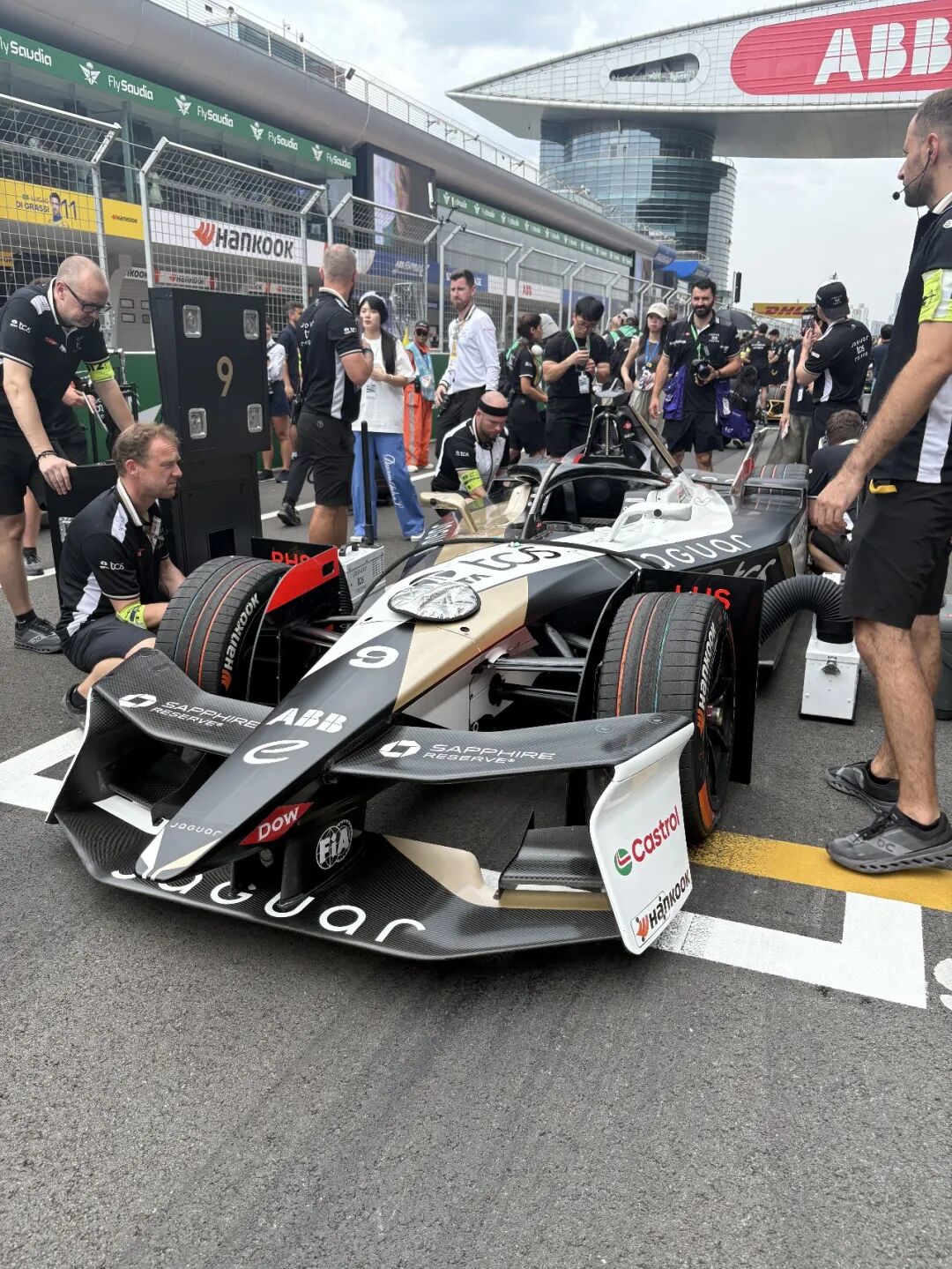 真·QQ飞车!「电动版F1」上海开赛,Gemini在线解说图10