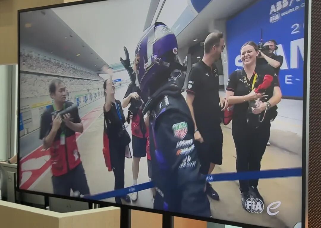 真·QQ飞车!「电动版F1」上海开赛,Gemini在线解说图12