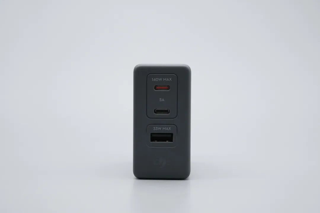 拆解报告:大疆140W 2C1A充电器图14