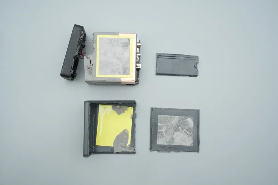 拆解报告:大疆140W 2C1A充电器图31