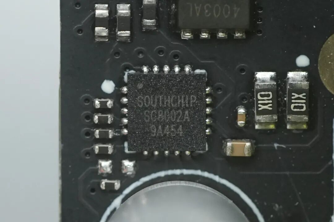 拆解报告:大疆140W 2C1A充电器图68