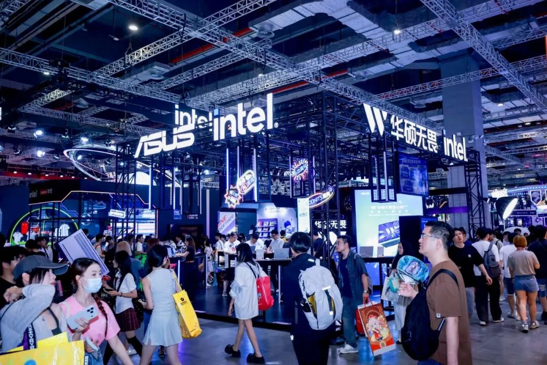 酷睿Ultra战力Plus,英特尔携九大合作伙伴亮相Bilibili World 2026图7