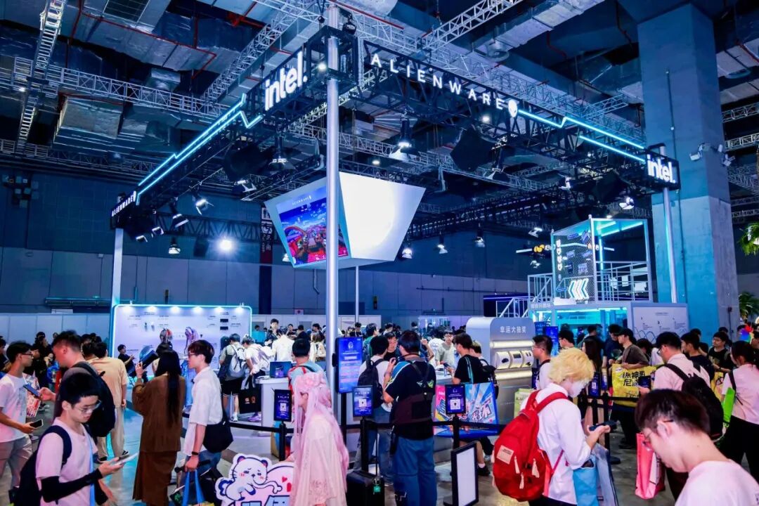 酷睿Ultra战力Plus,英特尔携九大合作伙伴亮相Bilibili World 2026图8
