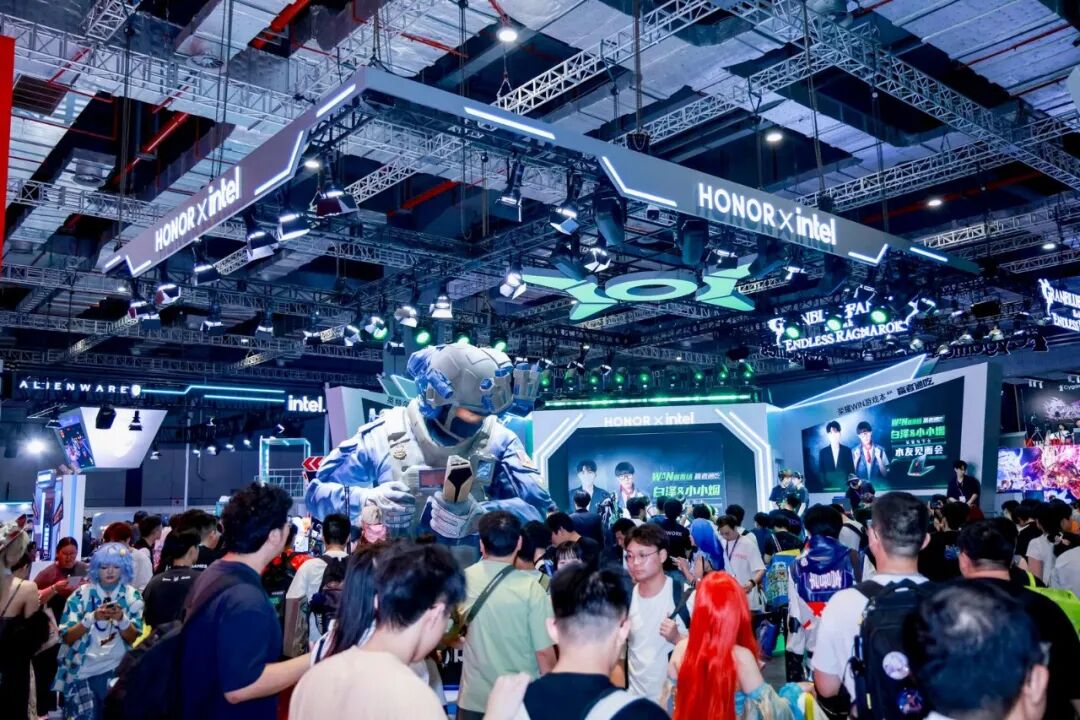 酷睿Ultra战力Plus,英特尔携九大合作伙伴亮相Bilibili World 2026图9