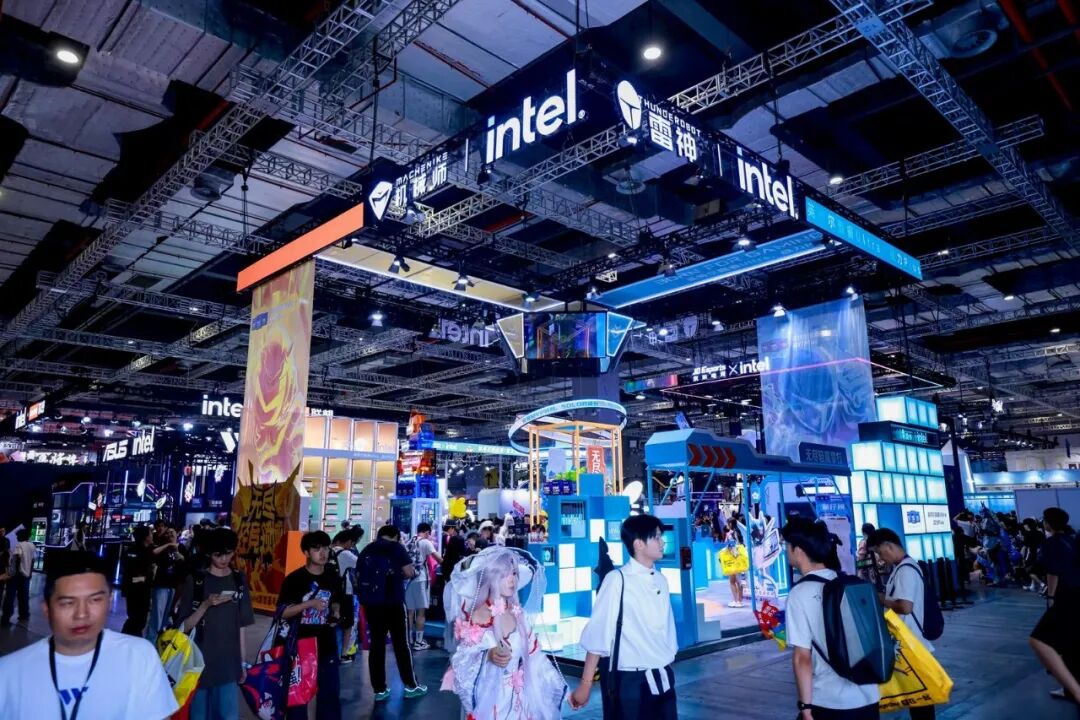 酷睿Ultra战力Plus,英特尔携九大合作伙伴亮相Bilibili World 2026图15
