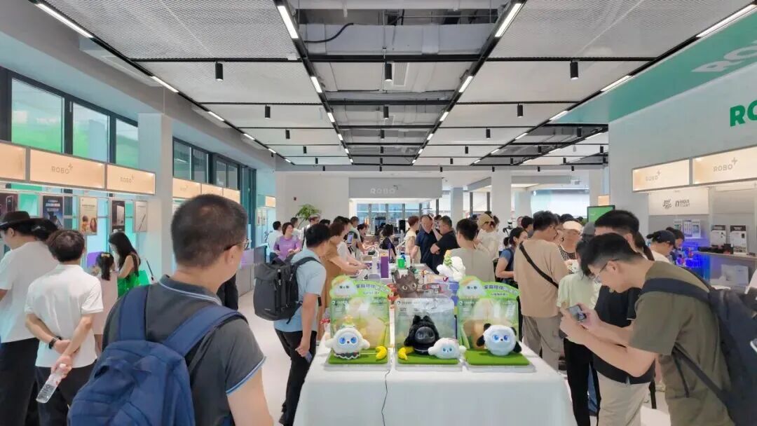 全国首店开业!成都这一机器人超级场景启动图8