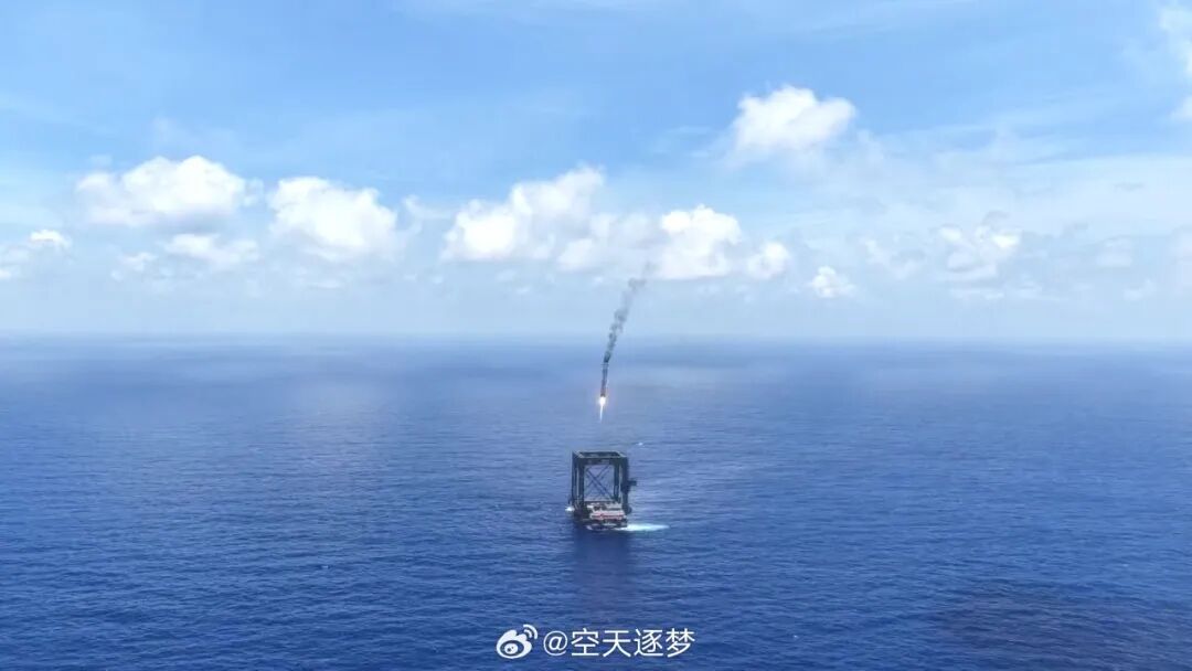 历史性一落，我国首次实现大型火箭一级回收图2