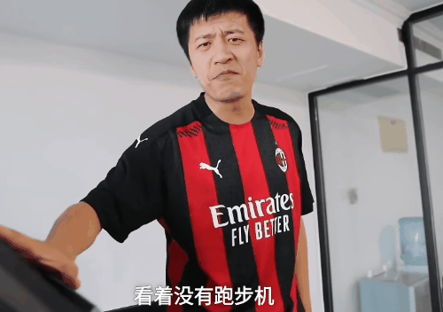 去世三个月,张雪峰已被玩成「地狱梗」图13