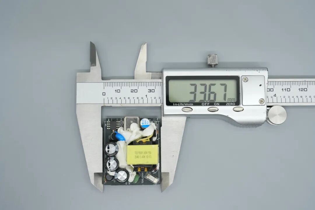 拆解报告：小米Type-C充电器快充版20W图22