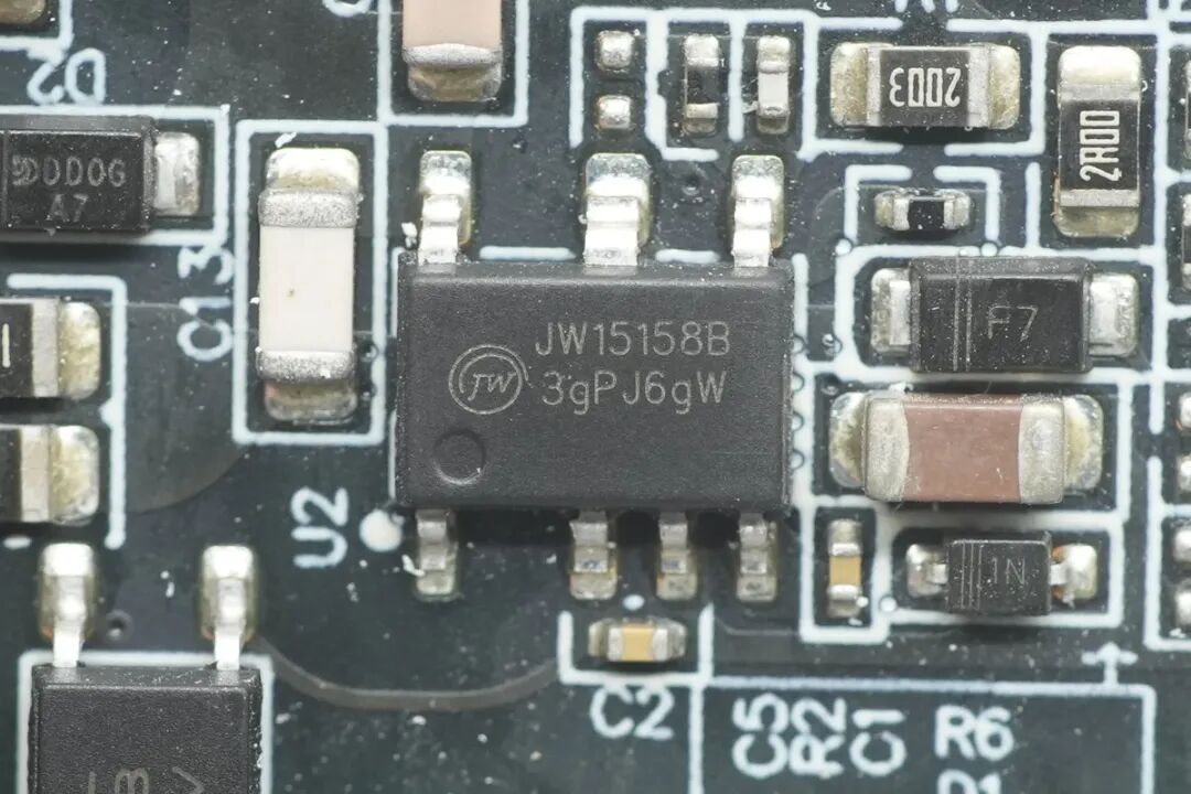 拆解报告：小米Type-C充电器快充版20W图33