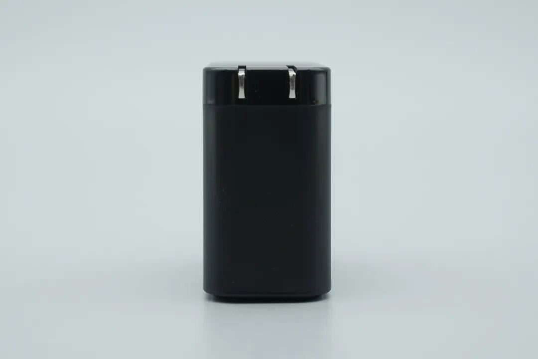 拆解报告：白牌100W 2C1A智显屏氮化镓快充图4