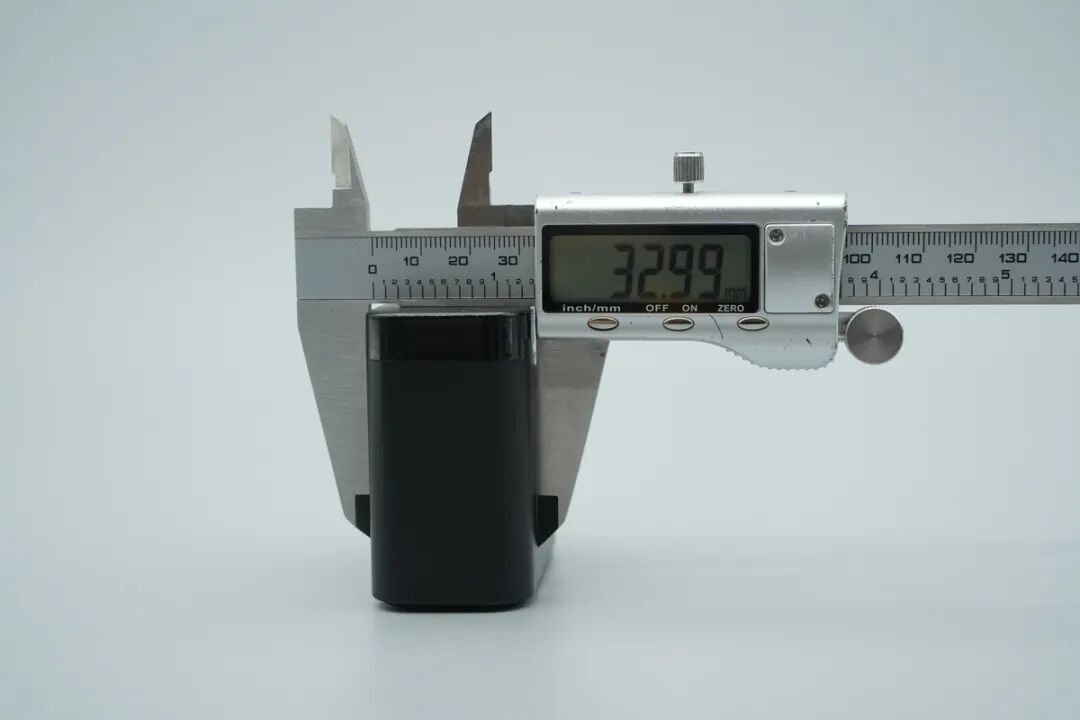 拆解报告：白牌100W 2C1A智显屏氮化镓快充图27