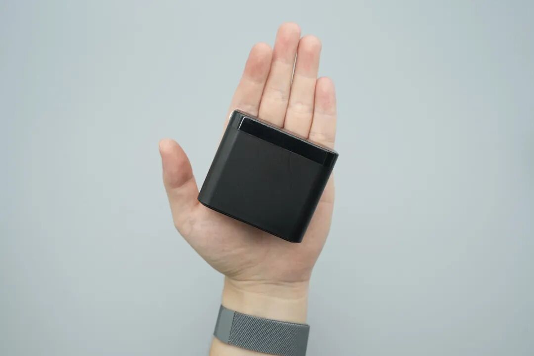 拆解报告：白牌100W 2C1A智显屏氮化镓快充图30