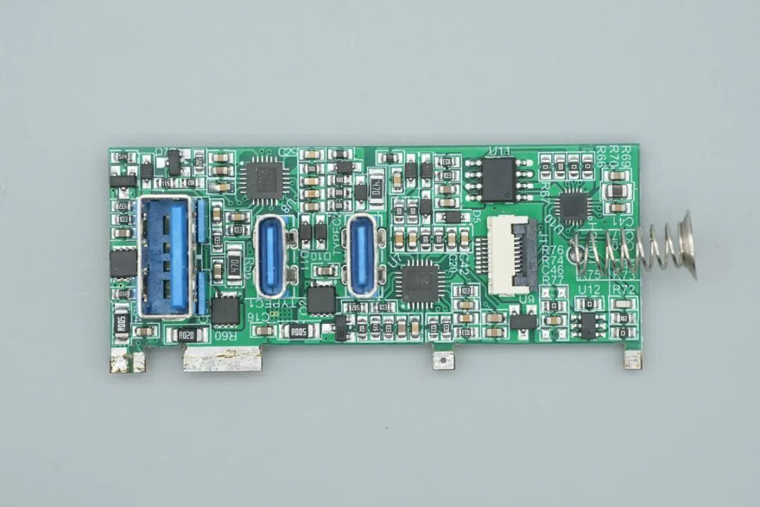 拆解报告：白牌100W 2C1A智显屏氮化镓快充图72