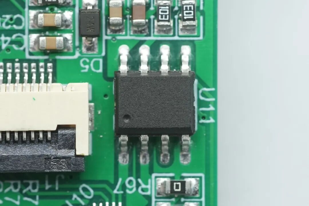 拆解报告：白牌100W 2C1A智显屏氮化镓快充图75