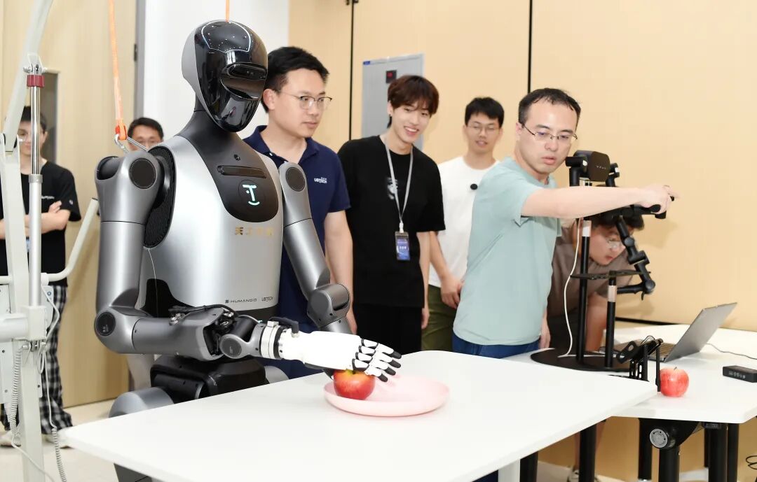 从线上5节课到线下2天真机丨Xbotics联合优必选、深圳技术大学,具身人形机器人开发实训营圆满收官图9
