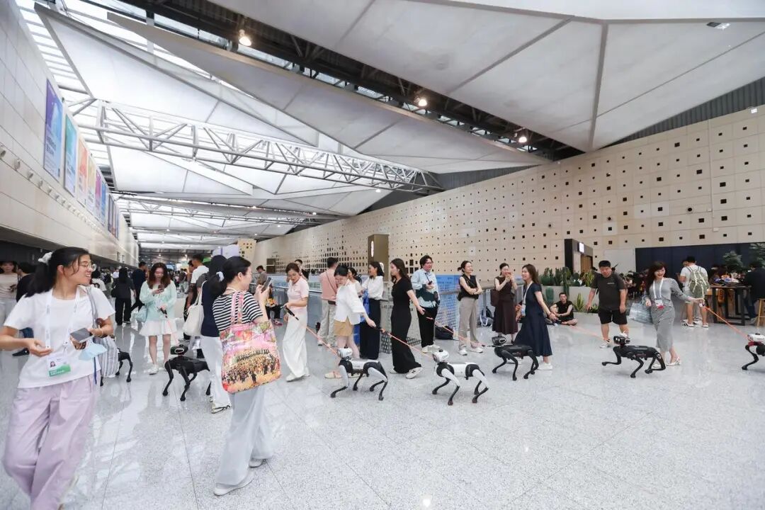 门票炒到 3000 元的 WAIC,我们找到了 AI 真正的创新图3