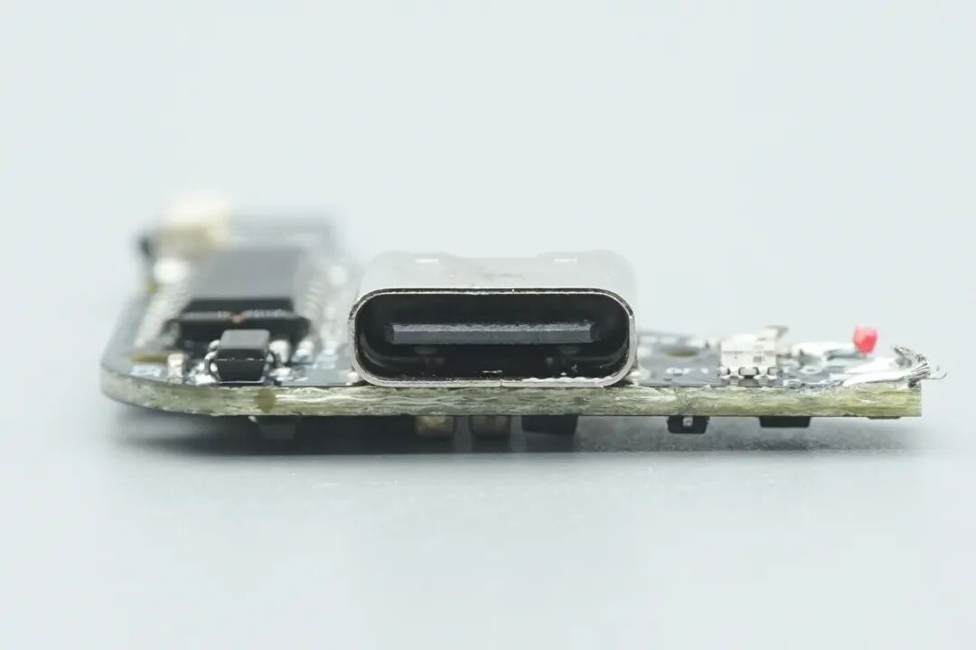 拆解报告:一加磁吸冰冰卡手机散热器图45