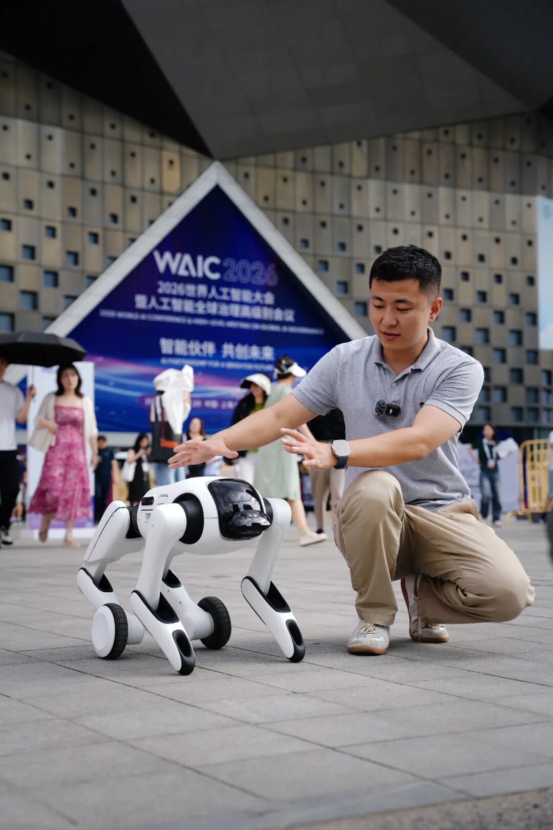 WAIC 2026大洗牌：机器人遍地，Agent干活，国产算力崛起，基础大模型只剩18家｜甲子光年图24