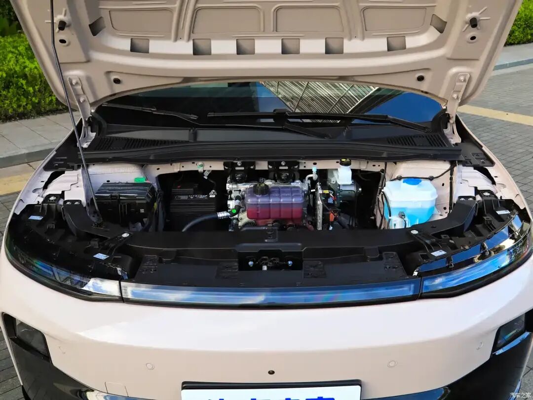 长续航全域800V,10万出头买新车,性价比拉满!图12