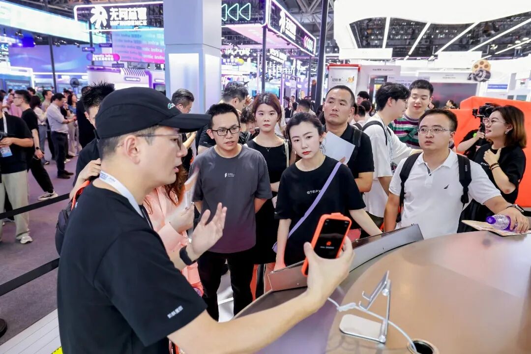 AI终端的「iPhone时刻」什么时候来？我们在WAIC看到了全新的可能图8