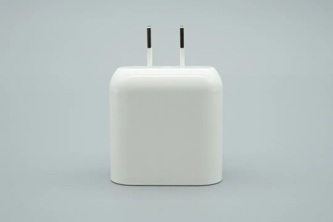 拆解报告:宜家20W USB-C氮化镓快充图5
