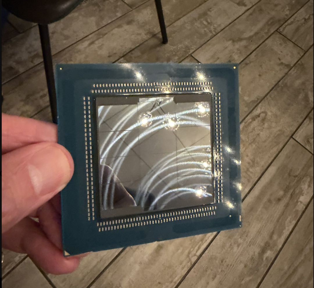 AMD 256 核 Zen6 巨兽亮相！全球首款 2nm HPC CPU 进入量产！图5