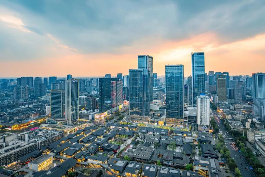 王兴兴来了!宇树GD01机甲,在成都完成全球首秀!图12
