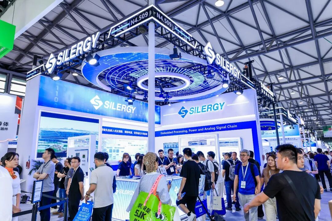展会次日报道:智能出行发展空间依旧广阔,车规级硬件技术演进多点开花图16