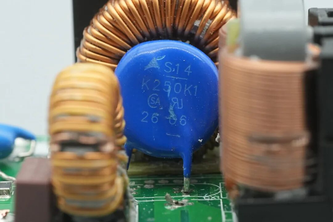 拆解报告：英飞特可编程LED控制电源图25