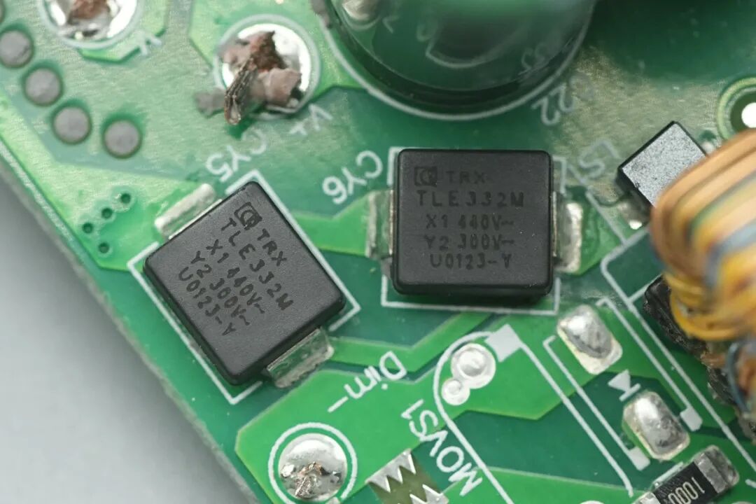 拆解报告：英飞特可编程LED控制电源图60