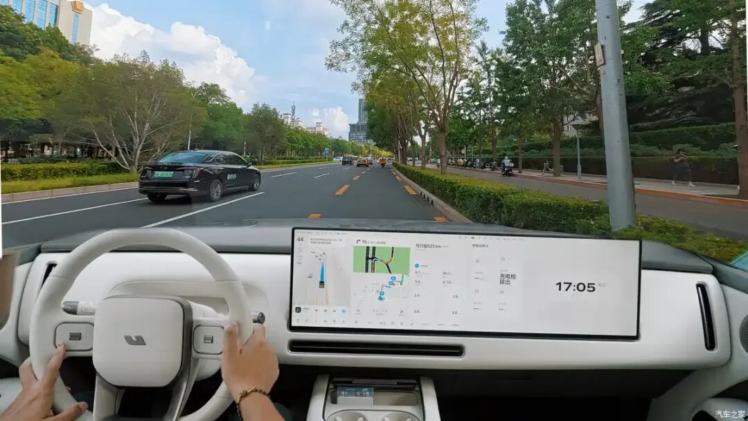 30%—80%补能12分钟，高速50%电量能跑110km，深度体验理想L6！图37