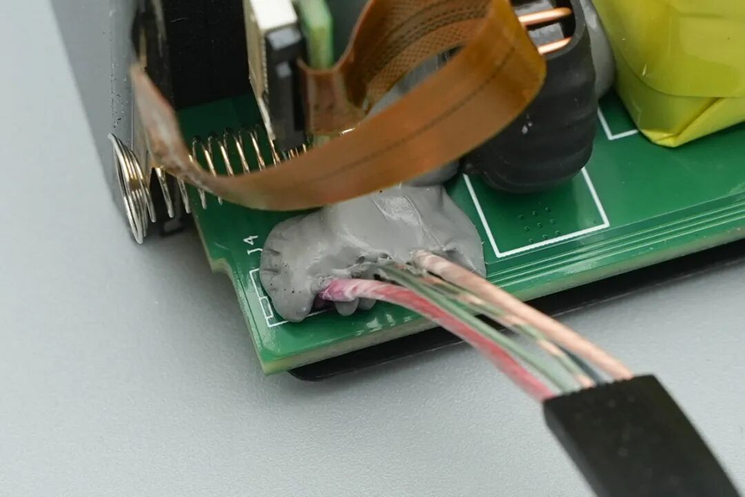 拆解报告:OMENIS再丰4C1A智显屏氮化镓桌充图32